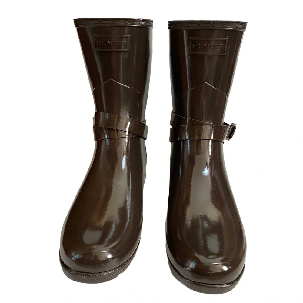 Hunter Adjustable Short Ankle Strap Gloss Boots